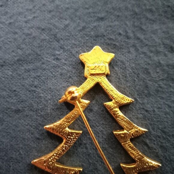 Vintage Christmas Tree Brooch - Picture 3 of 4